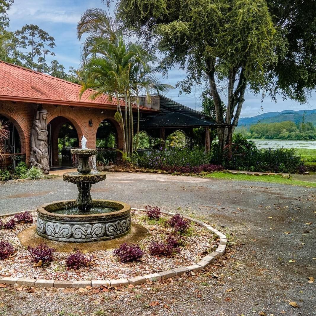 Hotel Boutique Casona Del Cafetal And Lakeside Restaurant Cachí Exterior foto